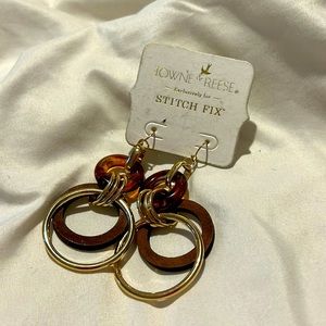 Towne & Reese resin wood double hoop earrings NWT!